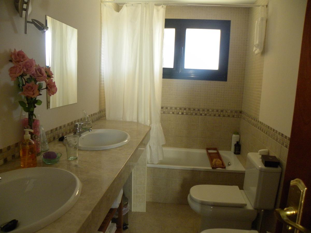 El Jardin De Los Gatos Apartament Caces 外观 照片